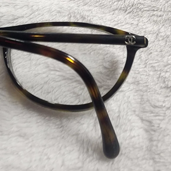Chanel Tortoiseshell Eyeglasses -RARE - Picture 5 of 11